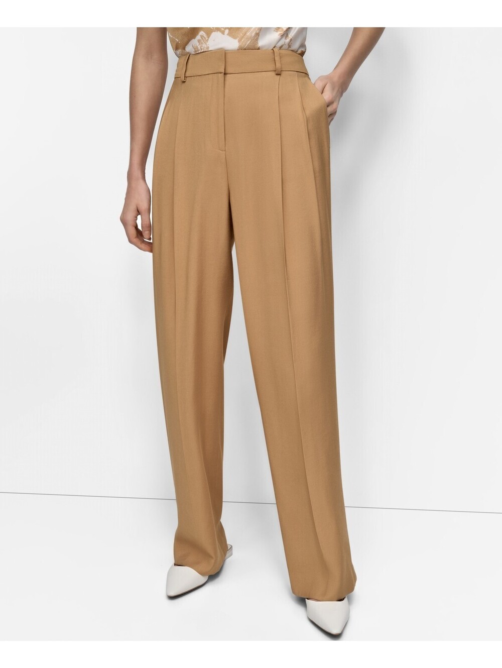 DKNY Womens High-Rise Sueded Canva Whiskey 4